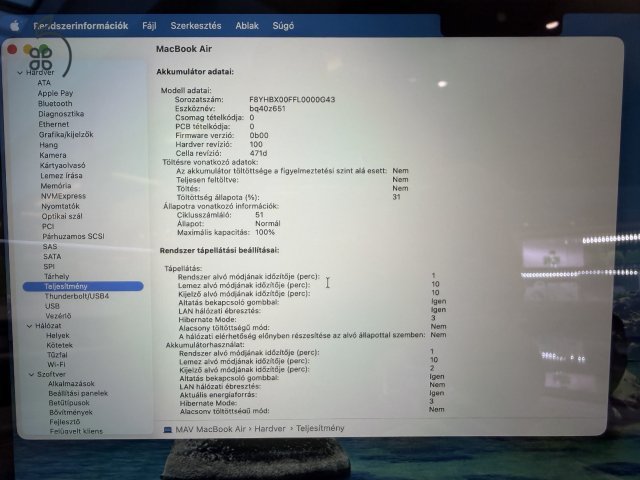 Apple MacBook Air 13” M4 2025 16/256GB, 100% akksi