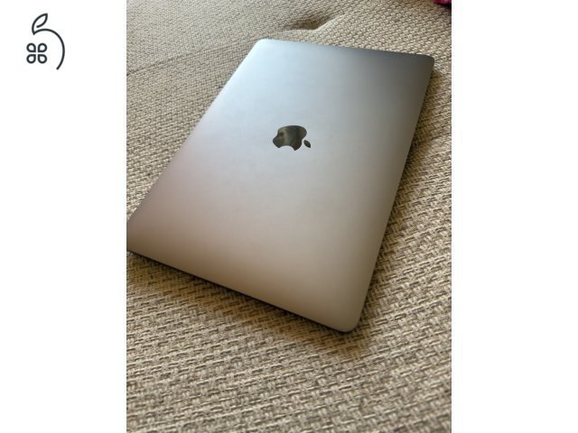 MACBOOK AIR  M1 / 8GB 512GB SSD/ MAGYAR  / HASZNÁLT JÓ ÁLLAPOTÚ 
