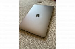 MACBOOK AIR  M1 / 8GB 512GB SSD/ MAGYAR  / HASZNÁLT JÓ ÁLLAPOTÚ 