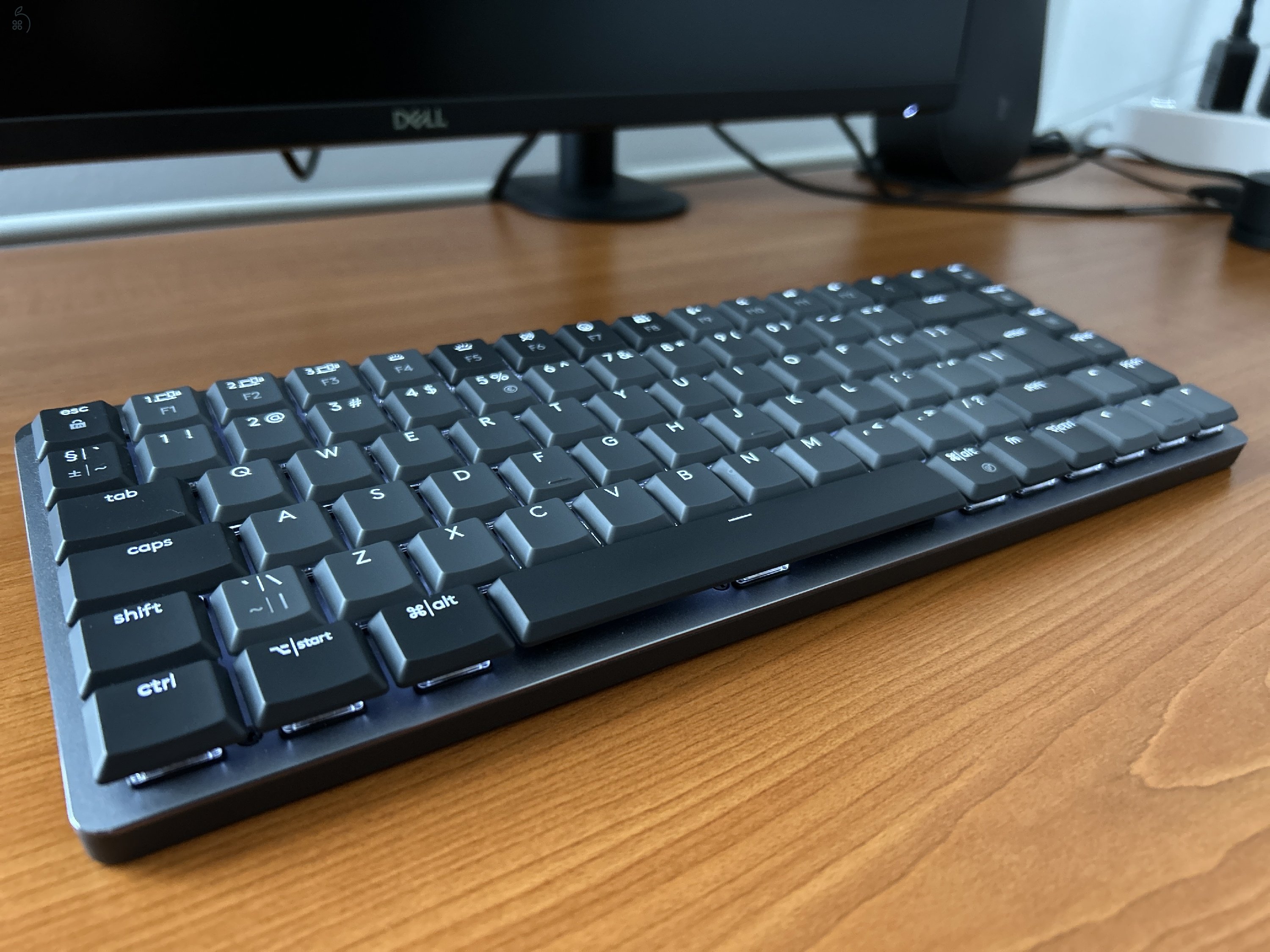 Eladó Logitech MX Mechanical Mini (US INT) Mac kompatibilis billentyűzet