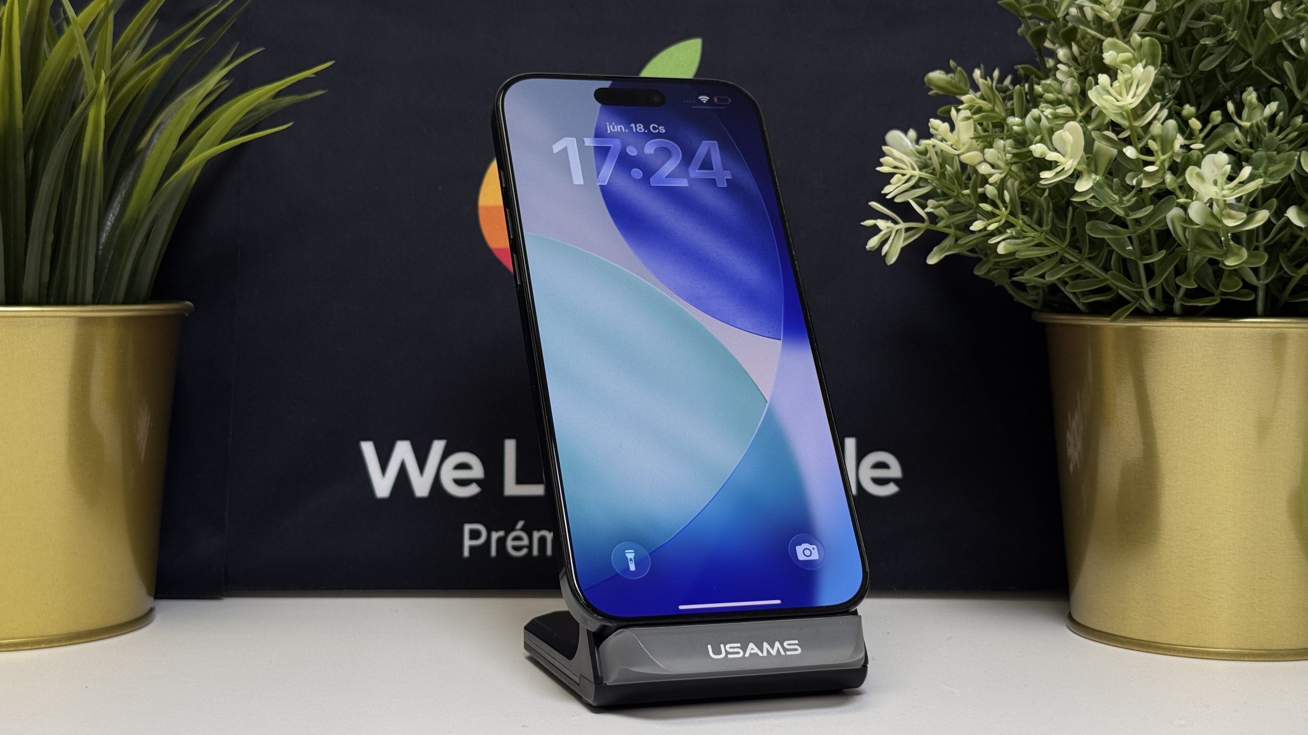 iPhone 16 Pro Max 1TB, Fekete Titán, Független, Számla, 2 Év Garancia, 90%