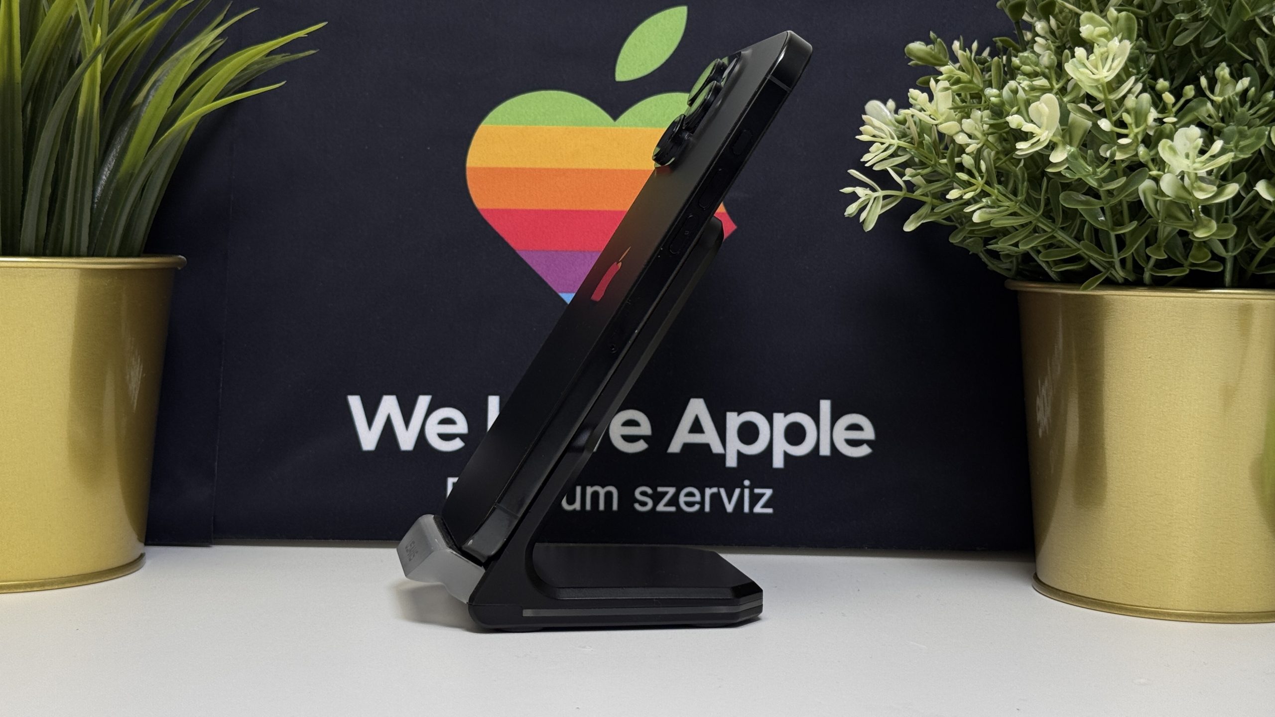 iPhone 16 Pro Max 512GB, Fekete Titán, Független, Számla, 2 Év Garancia, 93%