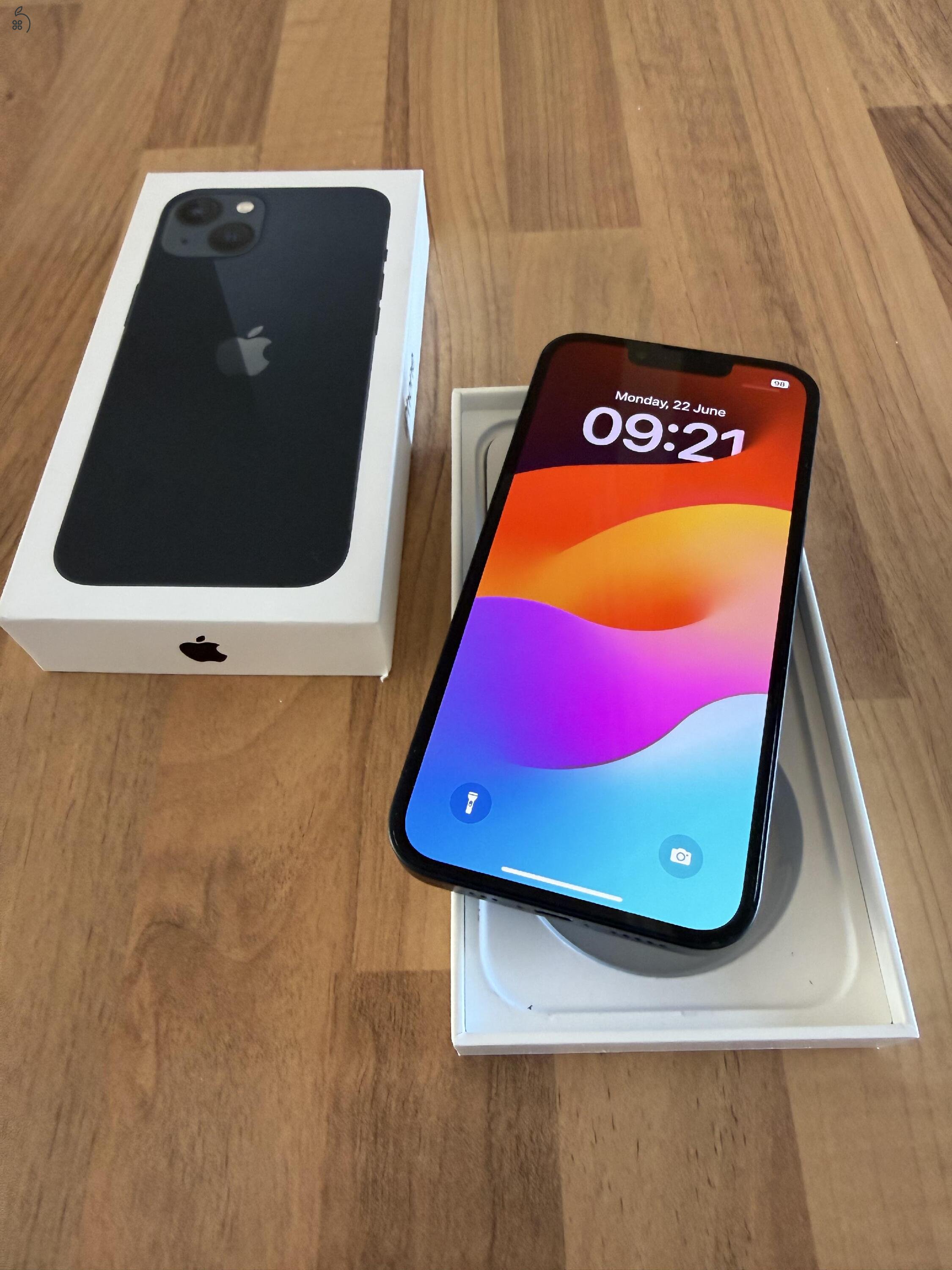Apple iPhone 13, 256Gb, Gyári Állapotú