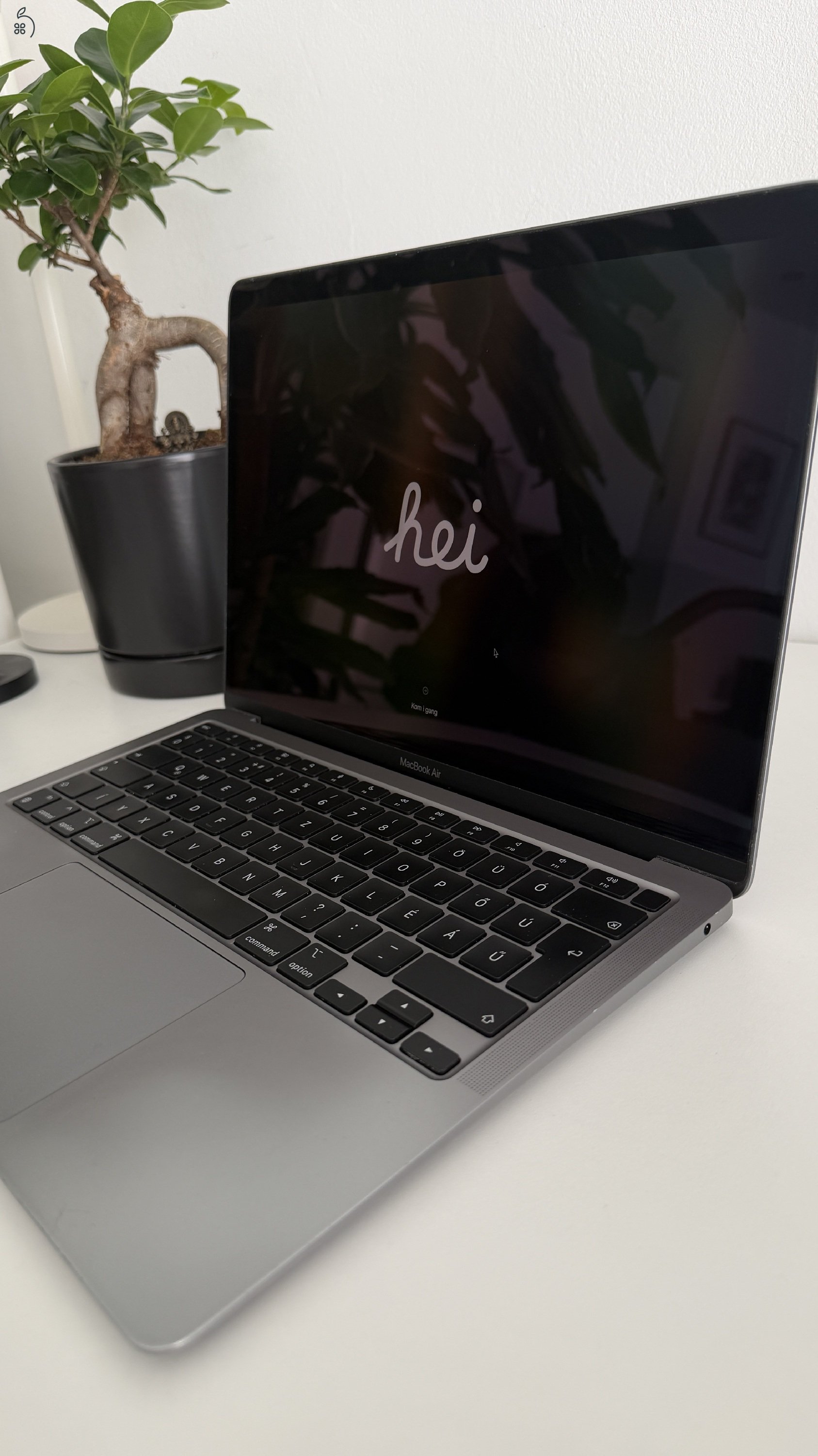 MacBook Air (M1, 2020) 13
