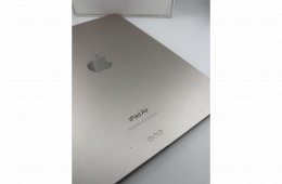 iPad Air 5 (M1) – Ritka 256GB tárhely – Starlight – Karcmentes, dobozában