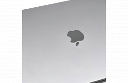 MacBook Pro 16″ 2021, M1 Pro 10 core, 32 GB RAM, 16 core GPU, 512 GB SSD,  27% Áfa (0569AB)