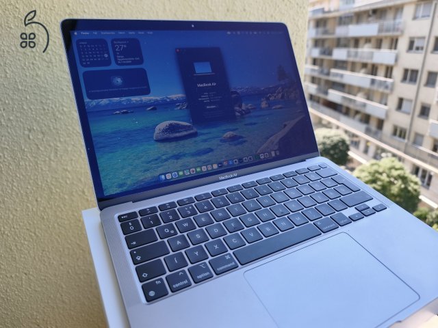 MacBook Air M1 Silver 13” 256GB 8Gb HU bill., 4 hó garanciával