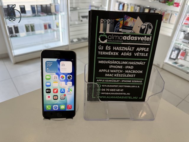 iPhone SE 3Gen. 64GB Független Újszerű/1 hónap gar./Akku 96%/p4930