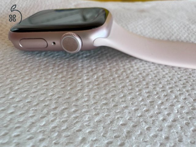 Apple Watch Series 9 GPS, 41 mm-es rózsaszín alumíniumtok + világos rózsaszín körpánt – 4‑es méret