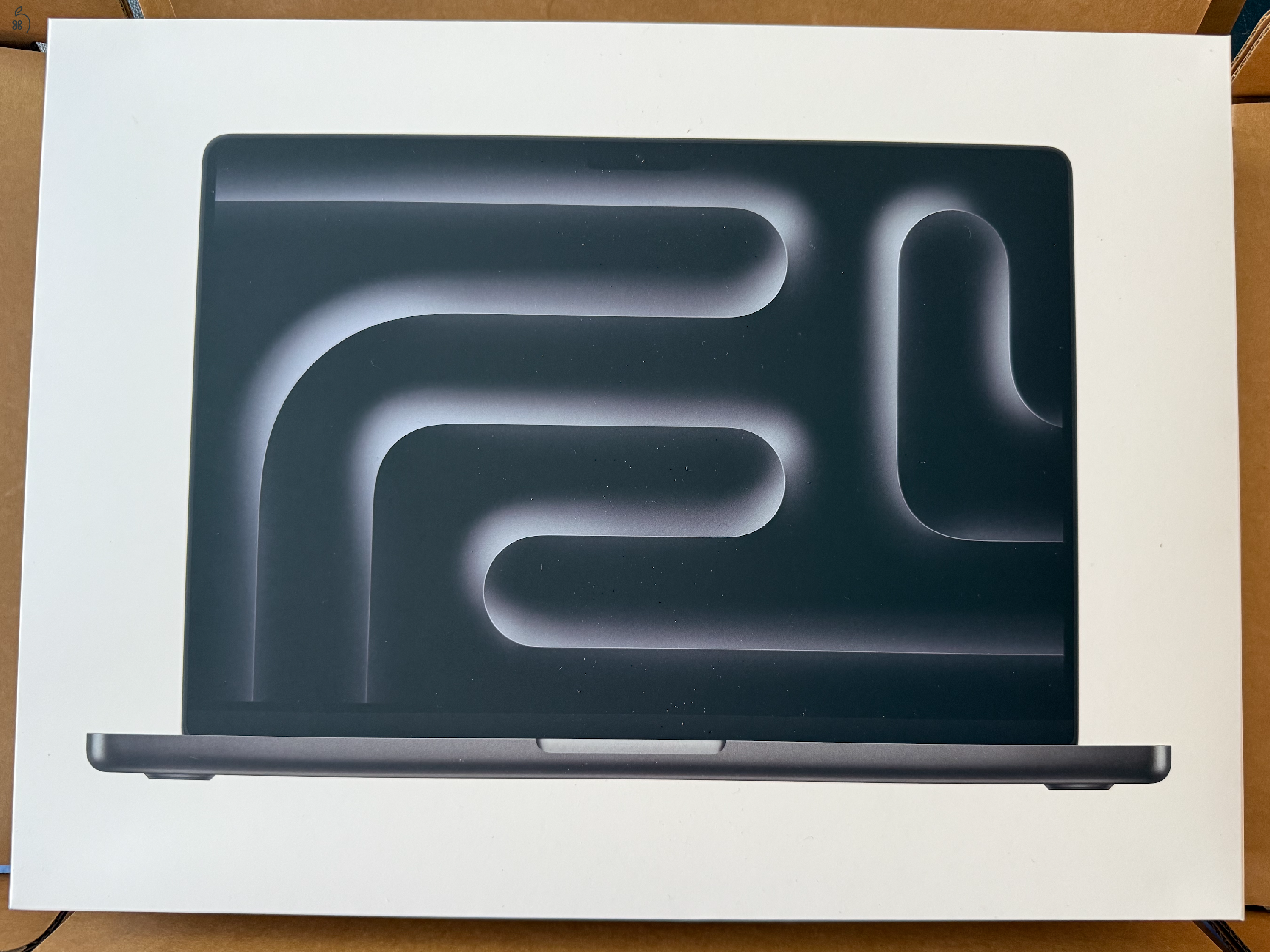 APPLE MacBook Pro Asztrofekete 14,2