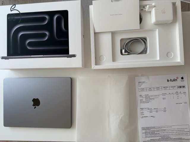 Apple MacBook Pro 14 M3 Space Gray Újszerű állapot .