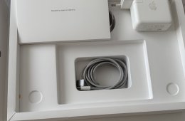 Apple MacBook Pro 14 M3 Space Gray Újszerű állapot .