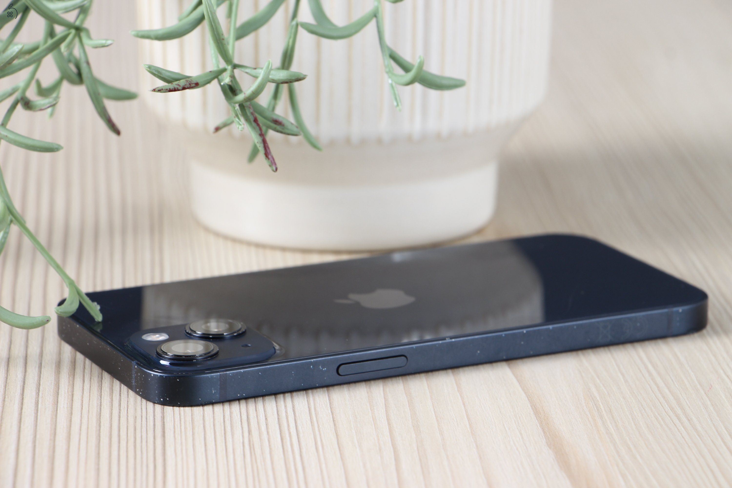 Apple iPhone 13 256GB midnight B US-8154