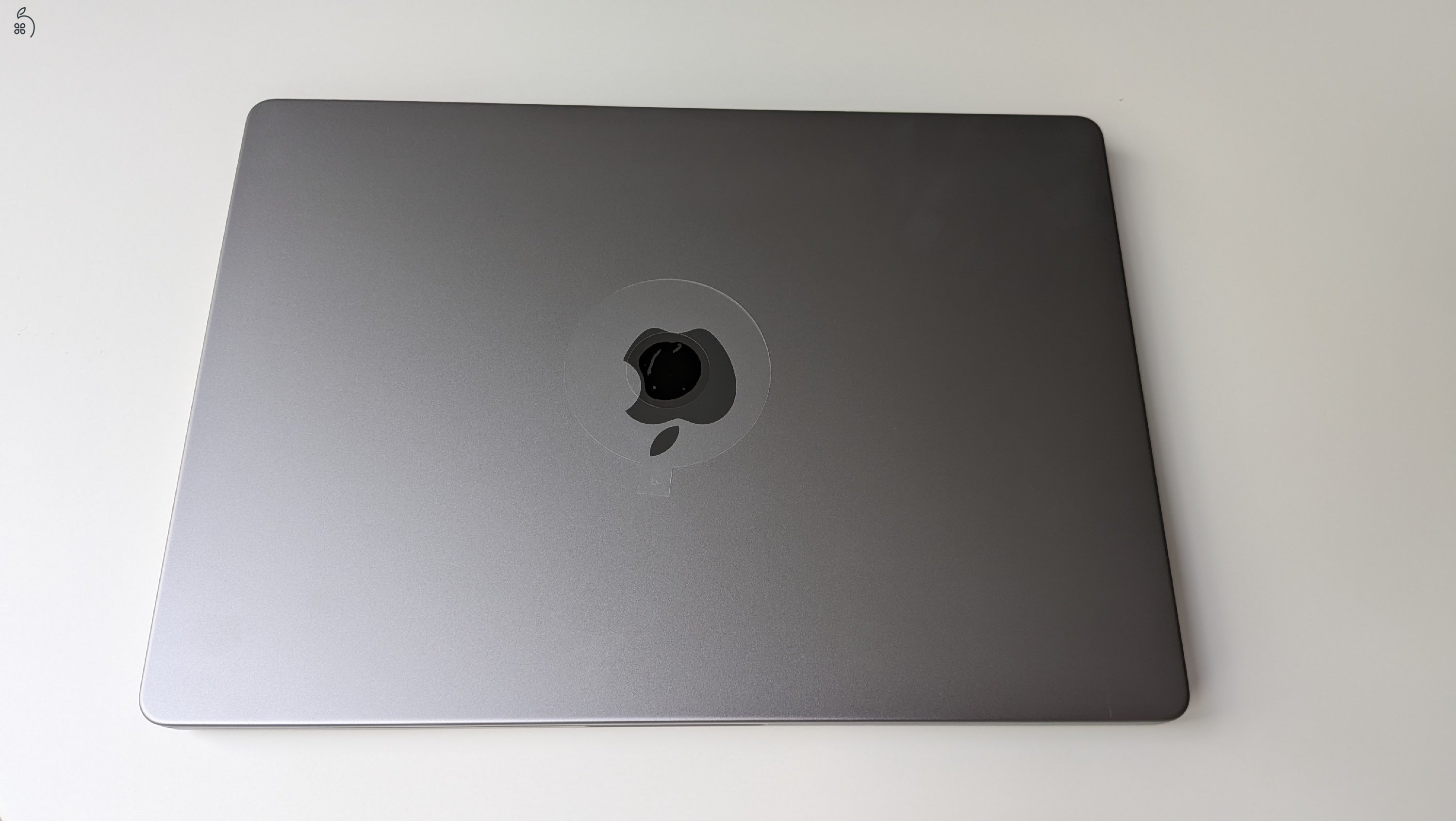 MacBook Pro Retina 14-inch, M1,  2021, 16GB RAM, 512GB 