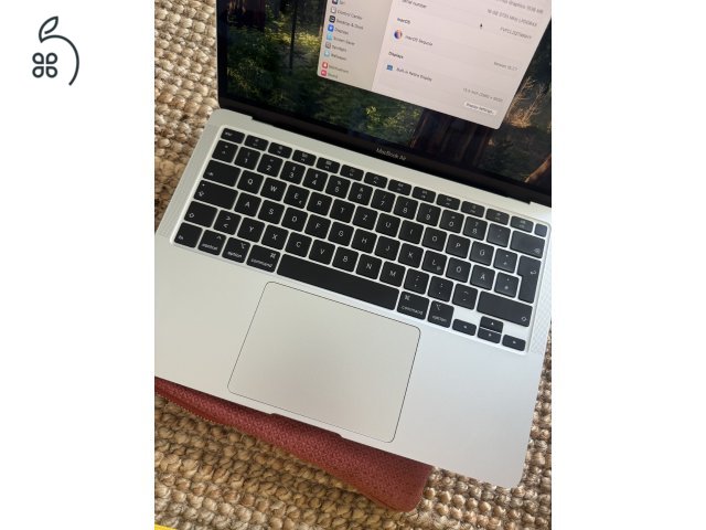 MacBook Air Retina 13-inch 2020 i5; 256GB; 16GB RAM