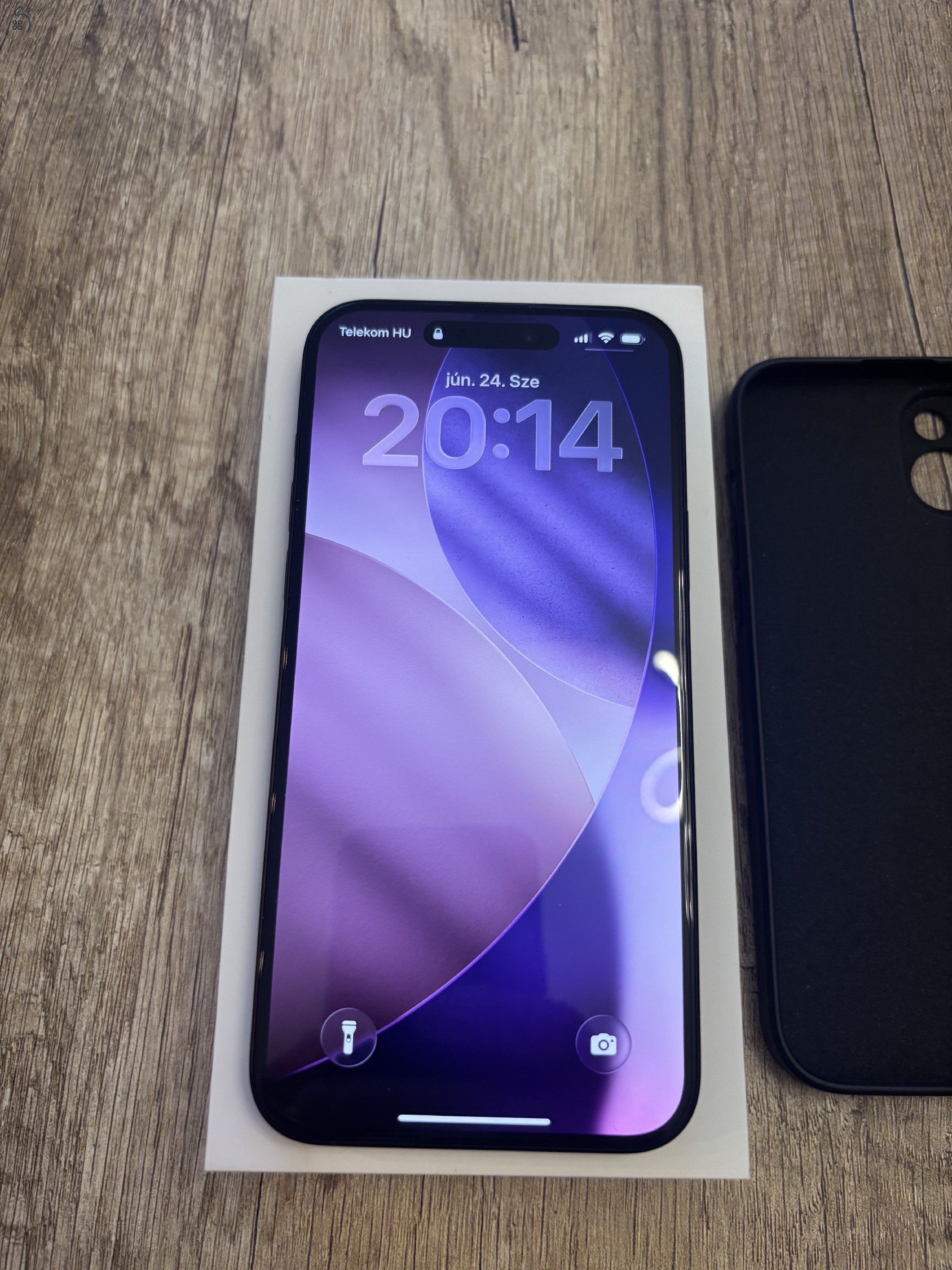 Iphone 15 plus, 128gb, fekete, garis, karcmentes, újszerű!