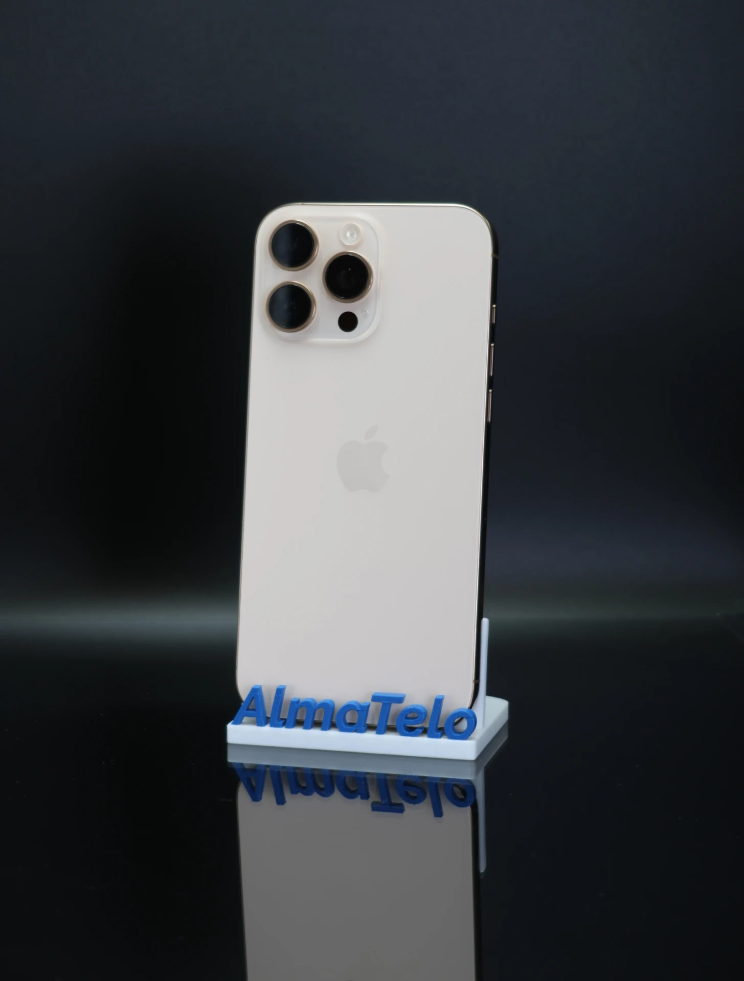 Apple iPhone 16 Pro Max 256 GB Desert Titanium 97% akku - 12 HÓ GARANCIA