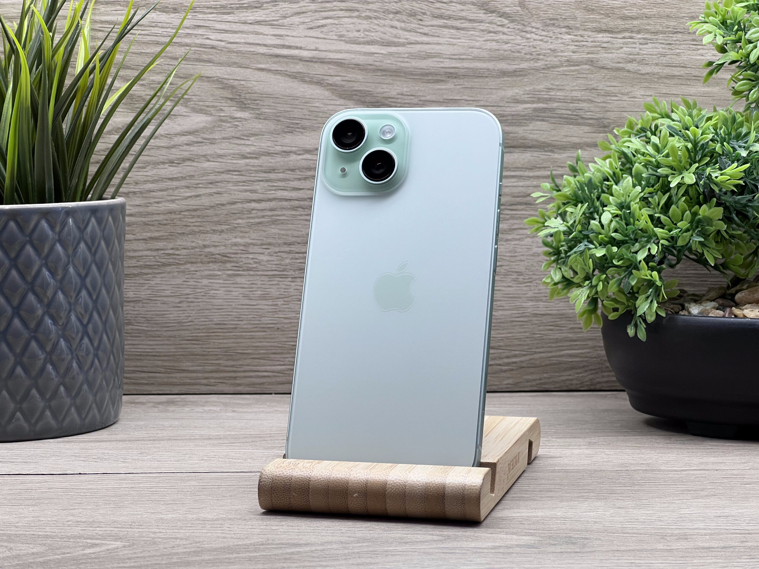 Hibátlan iPhone 15 Green 128GB 2 ÉV Garanciával 100%