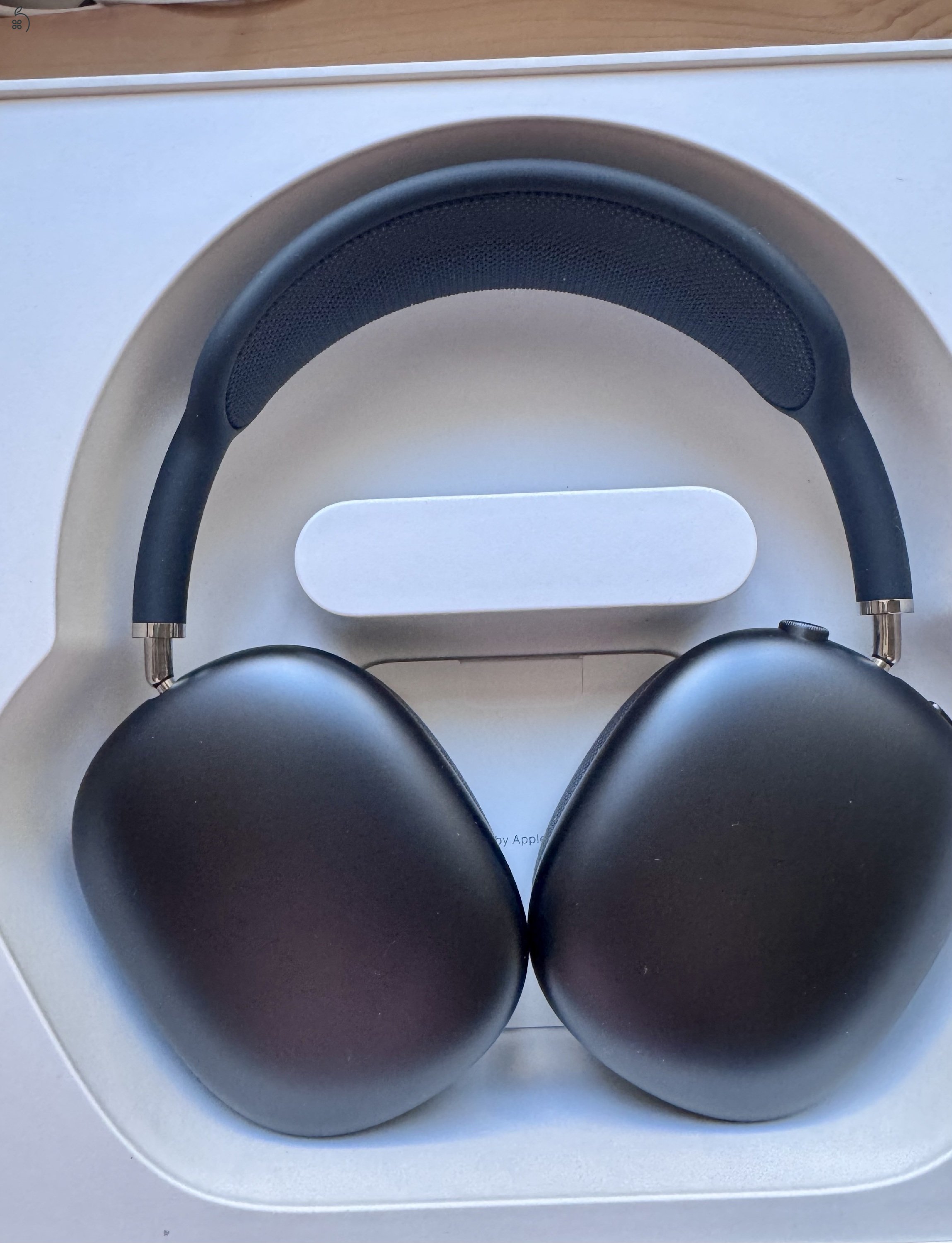 AirPods Max (2024) 