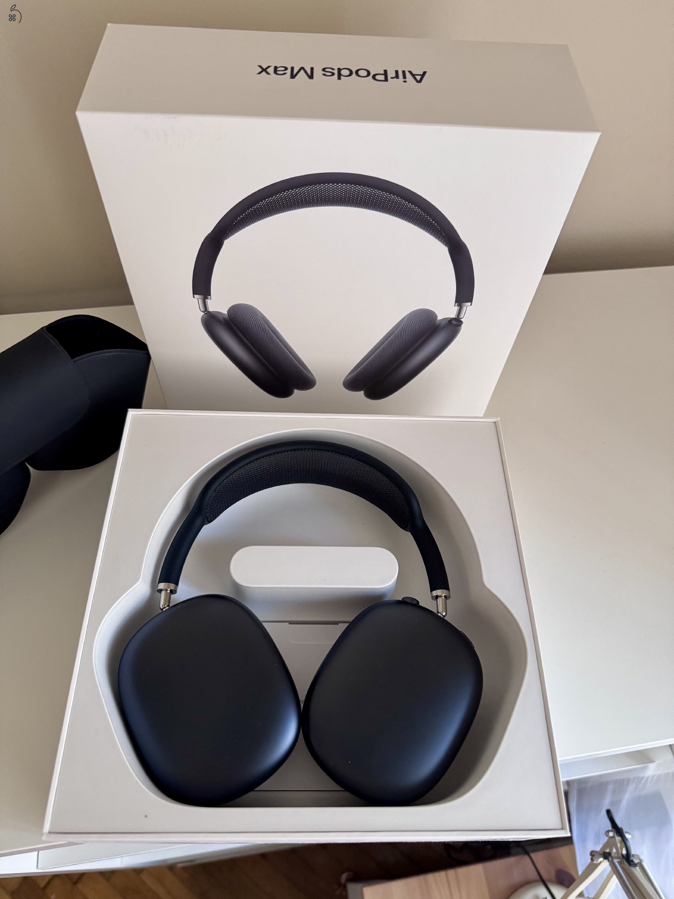 AirPods Max (2024) 