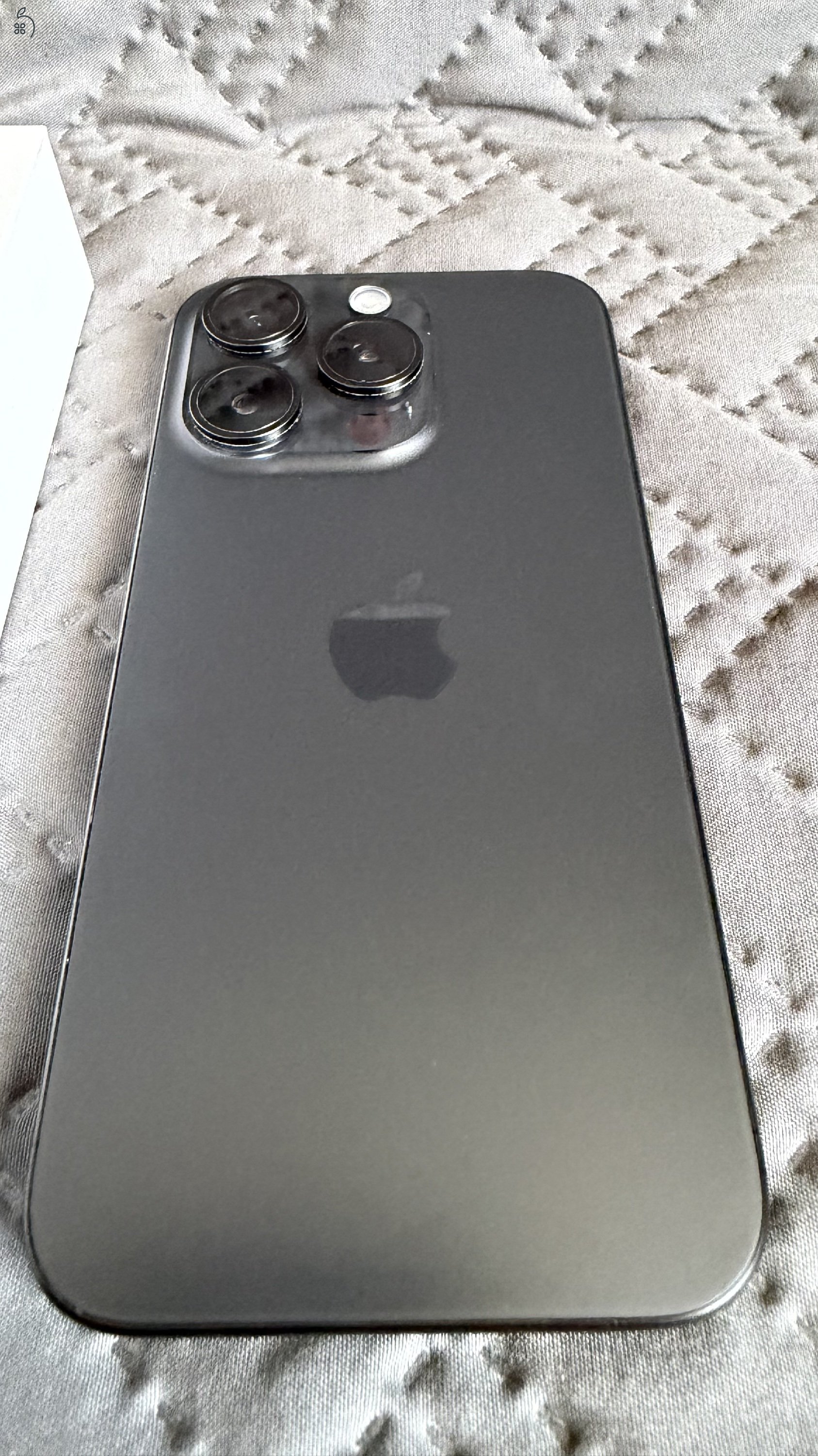 Eladó iPhone 15 Pro titanium black 128GB