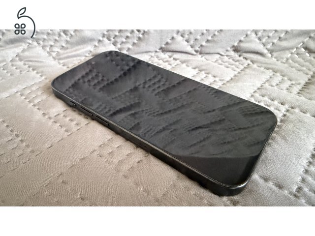 Eladó iPhone 15 Pro titanium black 128GB