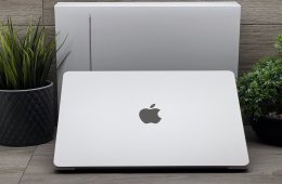 Hibátlan MacBook Air 2022 M2 13” 256GB 2 ÉV Garanciával