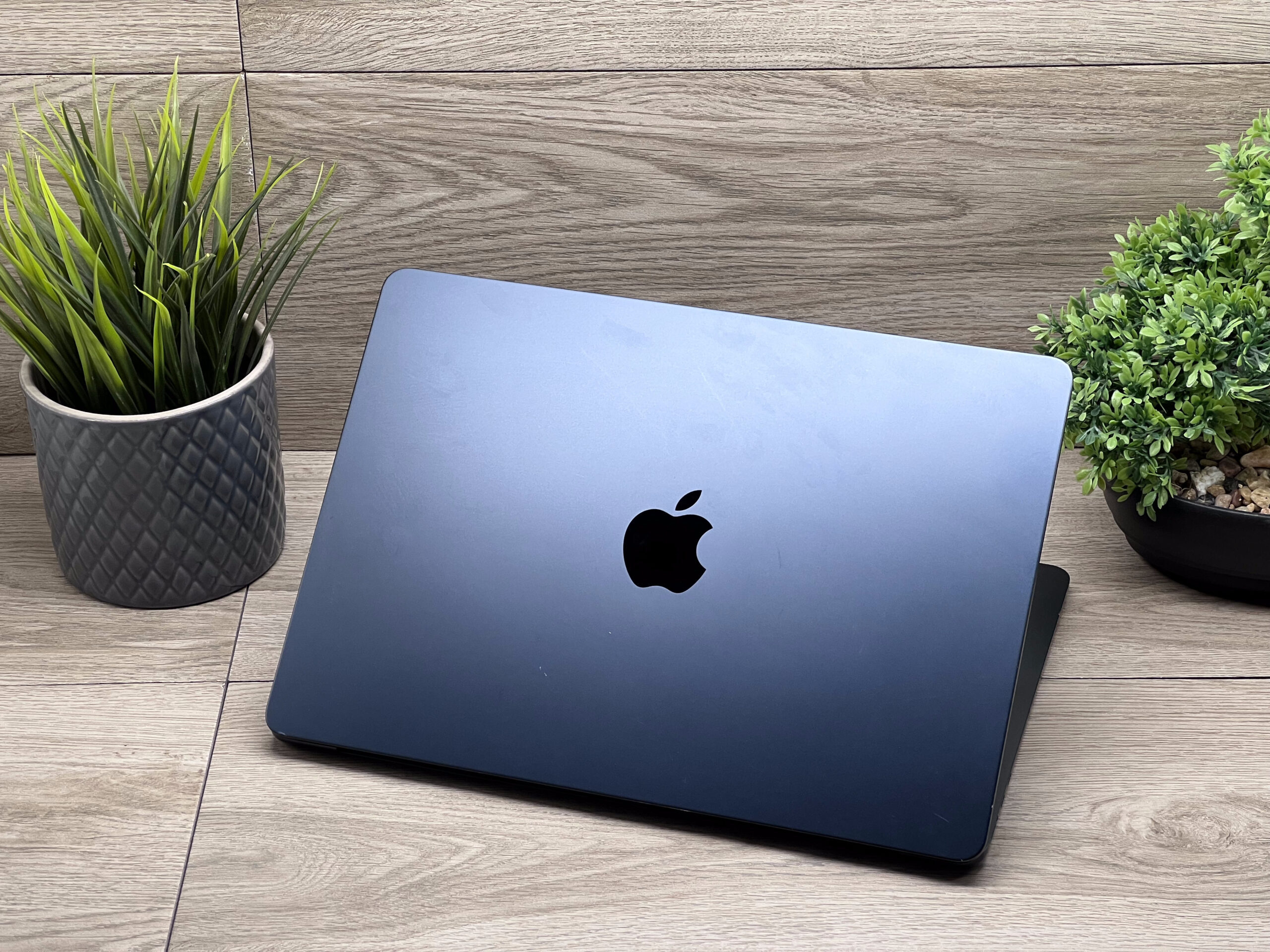 MacBook Air 2024 M3 13” 256GB 8GB 2 ÉV Garanciával