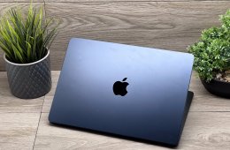 MacBook Air 2024 M3 13” 256GB 8GB 2 ÉV Garanciával