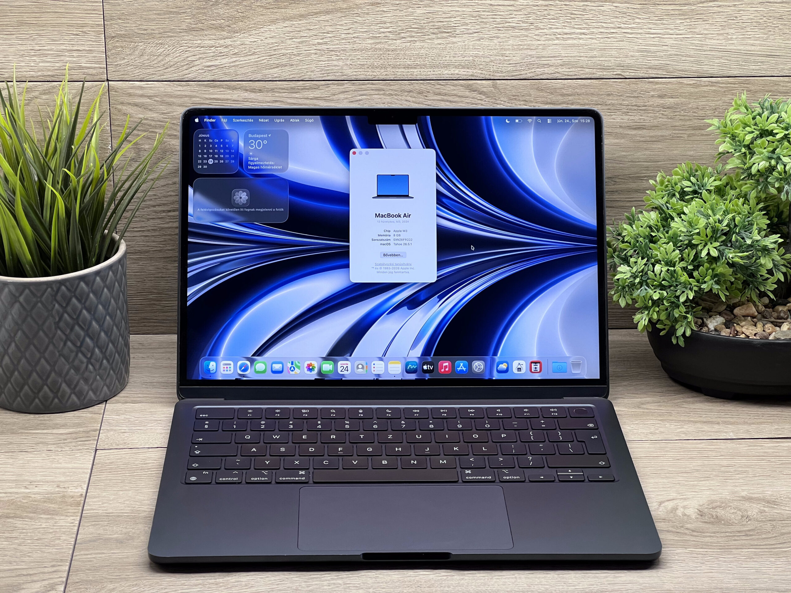 MacBook Air 2024 M3 13” 256GB 8GB 2 ÉV Garanciával