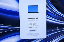 MacBook Air 2024 M3 13” 256GB 8GB 2 ÉV Garanciával