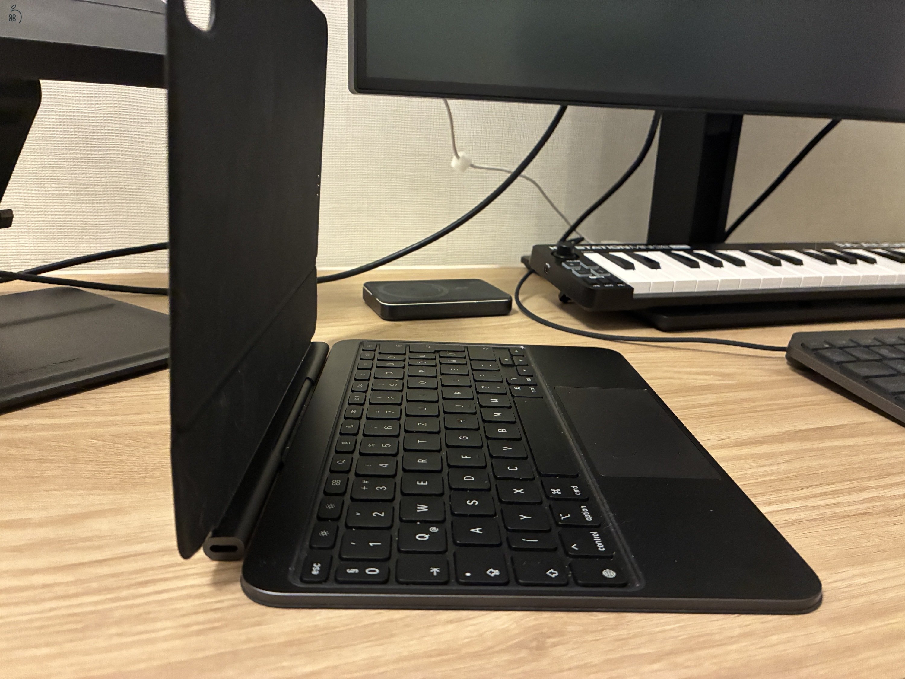Eladó Apple Magic Keyboard 11” iPad Pro-hoz (M4, M5)