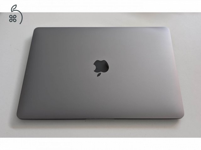 Macbook Air M1 8/256, 84%, +256 SSD, USB HUB, laptoptáska