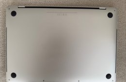 2016 MacBook Pro i5 13’ touch bar, 8GB RAM 256 GB SSD