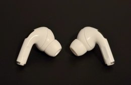 Apple AirPods Pro (2. gen) minden gyári tartozékával + ajándék szilikon tok 