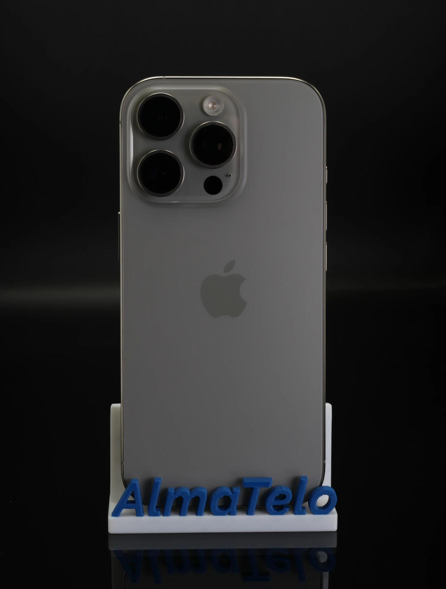 Apple iPhone 16 Pro 256 GB Natural Titanium 95% akku - 12 HÓ GARANCIA