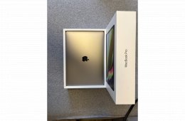 Macbook Pro 13” M2 ( 256 GB ) 
