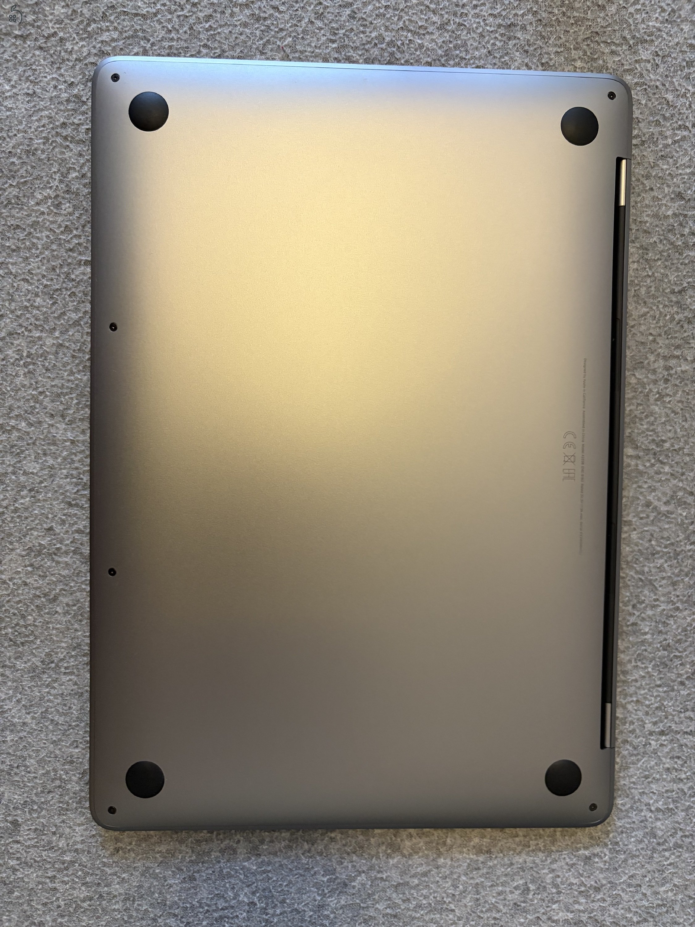 Macbook Pro 13” M2 ( 256 GB ) 