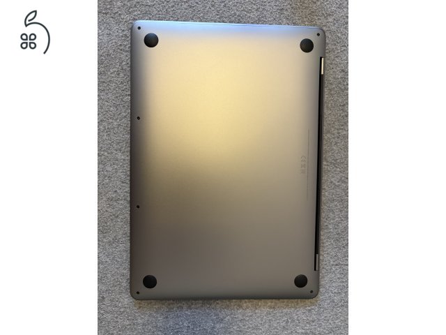 Macbook Pro 13” M2 ( 256 GB ) 