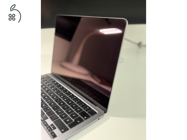 MacBook Air M2, 256GB, Akku 85%