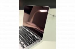 MacBook Air M2, 256GB, Akku 85%