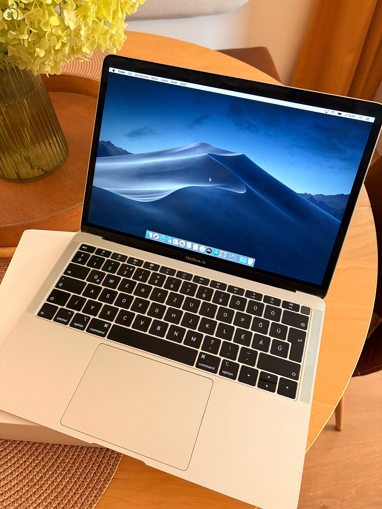 2019 Retina MacBook Air 13 / i5 1.6GHz / 8GB / 256GB SSD 