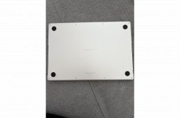Apple MacBook Pro 16