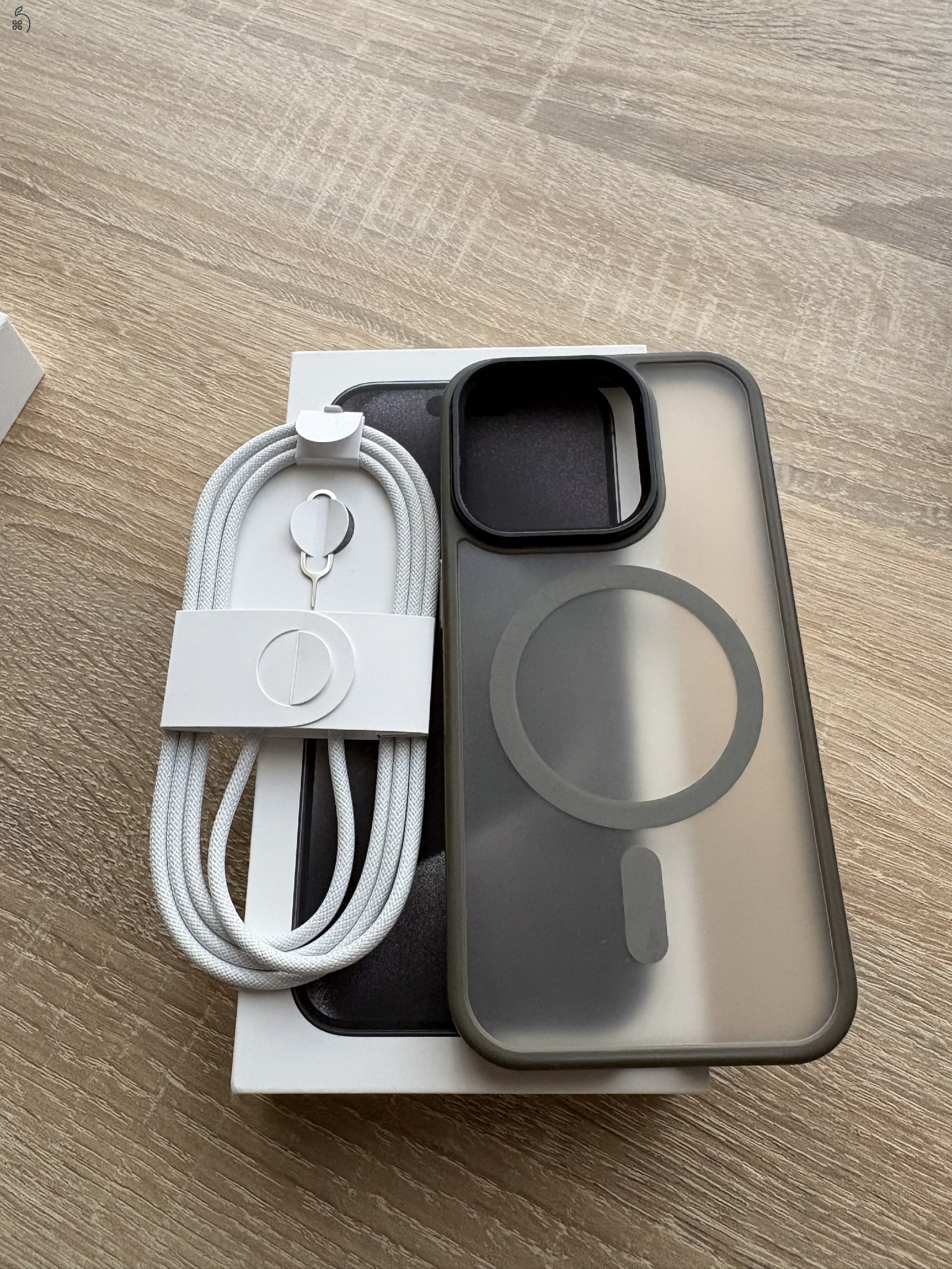 Eladó iPhone 15Pro 128Gb hibátlan állapotban