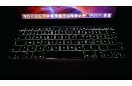 MacBook Pro (Retina kijelzős, 13 hüvelykes, 2015 eleje)