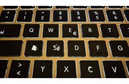 MacBook Pro (Retina kijelzős, 13 hüvelykes, 2015 eleje)