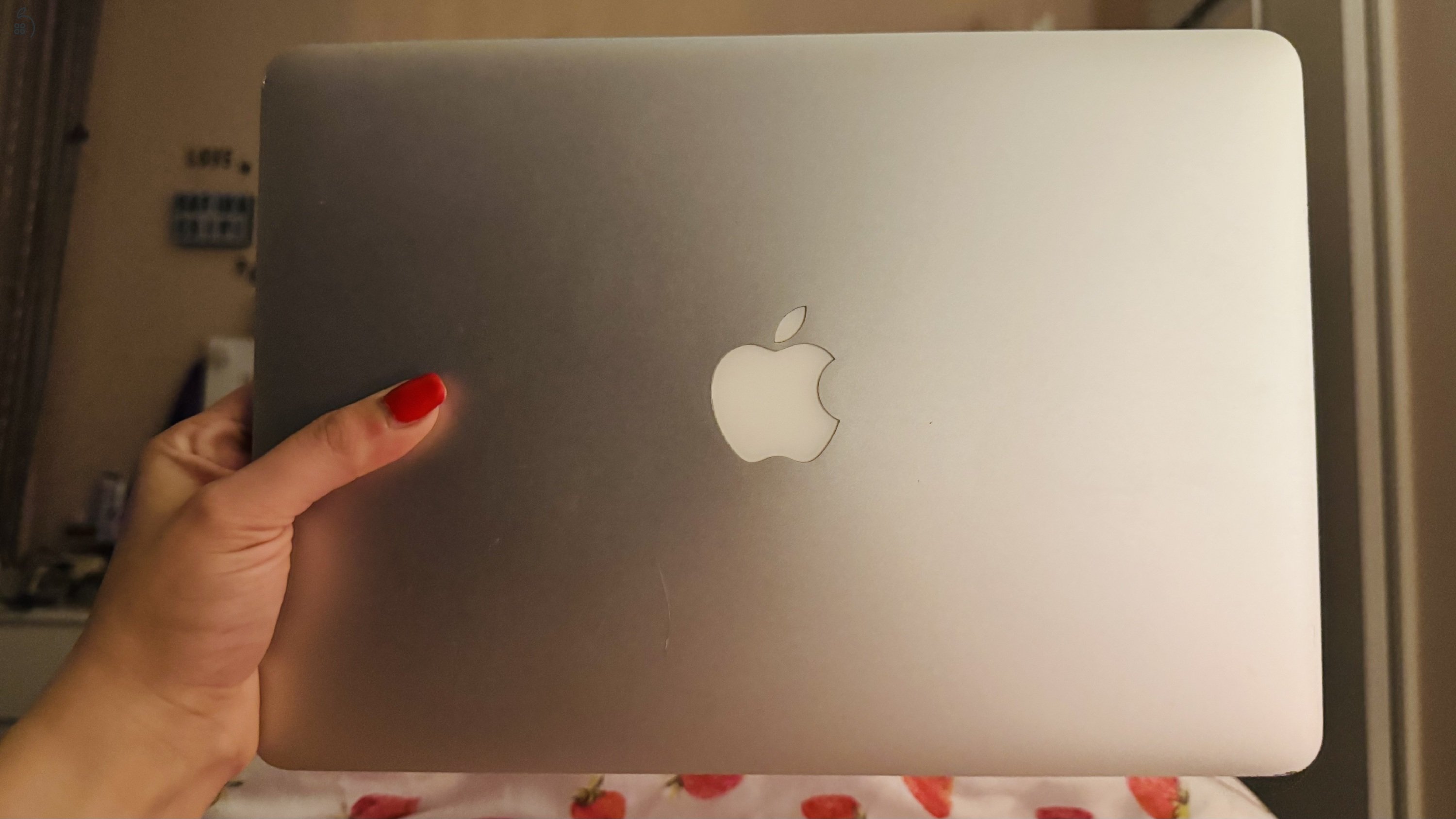 MacBook Pro (Retina kijelzős, 13 hüvelykes, 2015 eleje)