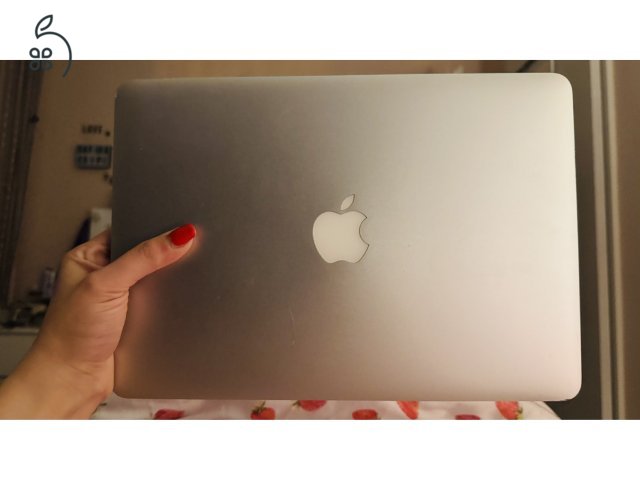 MacBook Pro (Retina kijelzős, 13 hüvelykes, 2015 eleje)