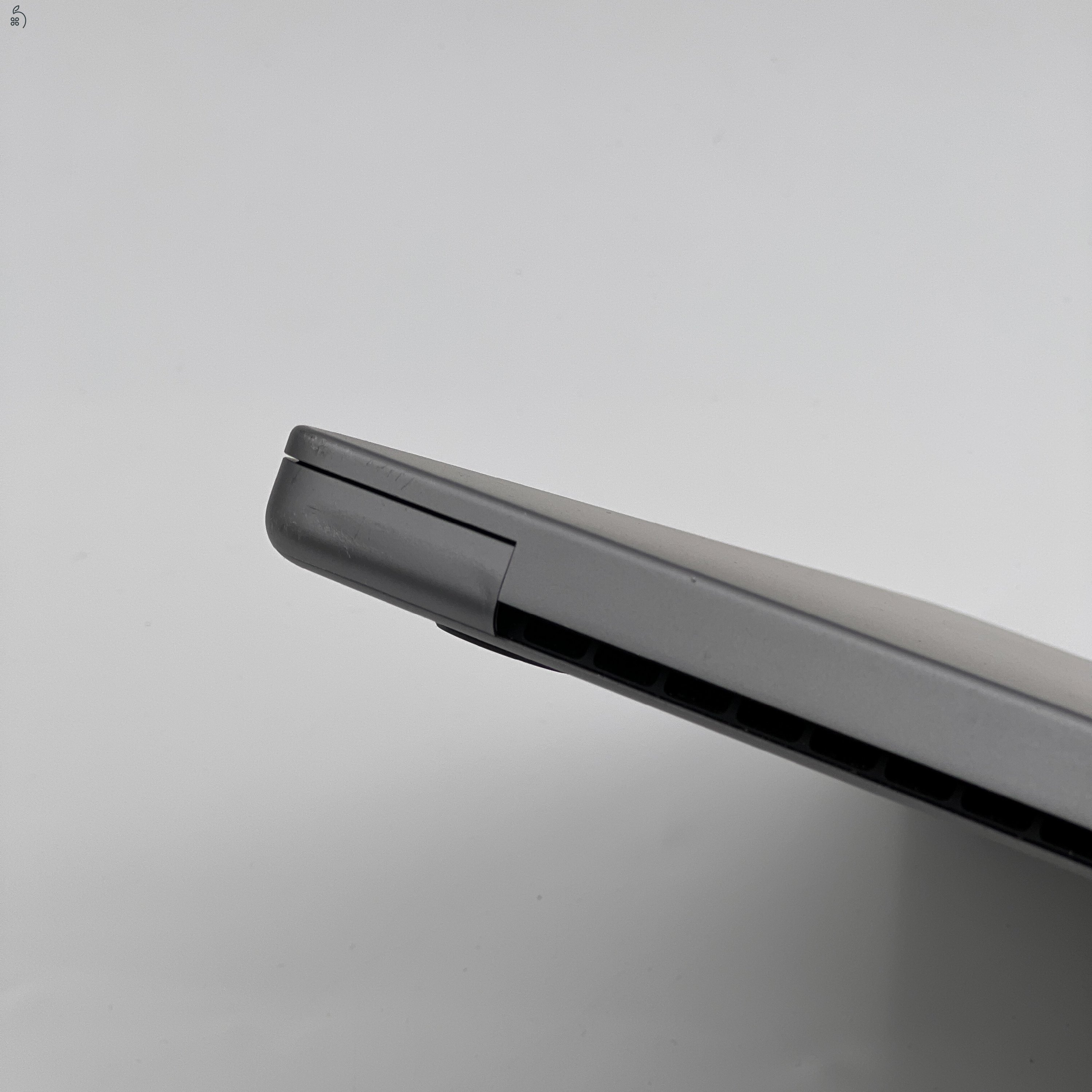 MacBook Pro 16″ 2021, M1 Max 10 Cores, 64 GB RAM, 32 core GPU, 2TB SSD, 27% Áfa, (519AB)
