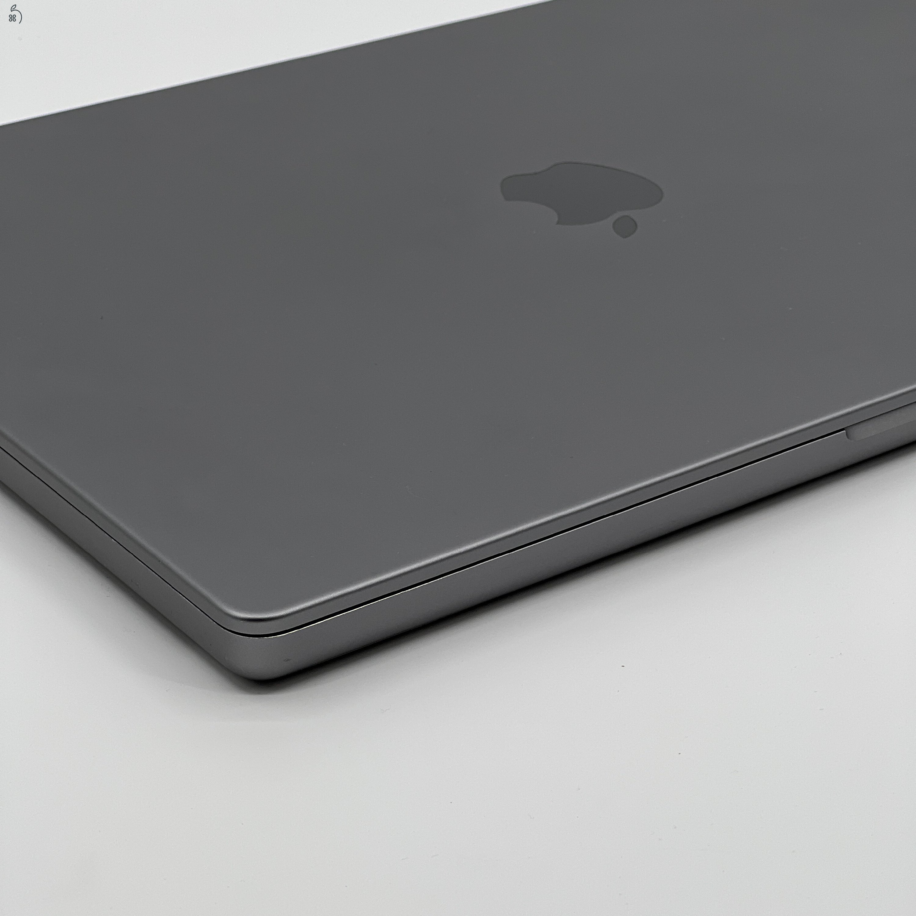 MacBook Pro 16″ 2021, M1 Max 10 Cores, 64 GB RAM, 32 core GPU, 2TB SSD, 27% Áfa, (520AB)